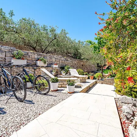 Seafront Mijo By Guide