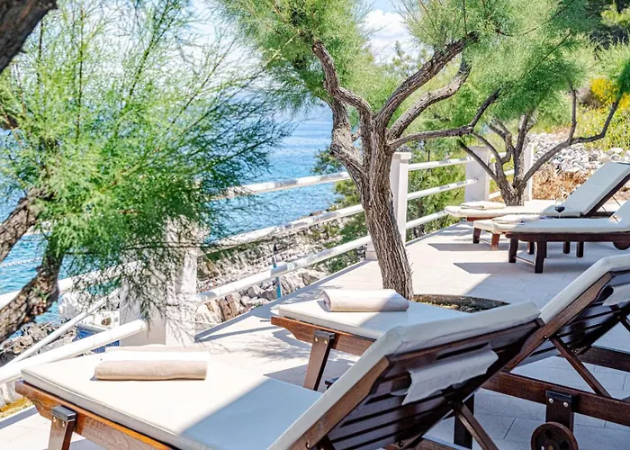 Seafront Mijo By Guide *