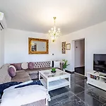 Seafront Mijo By Guide *