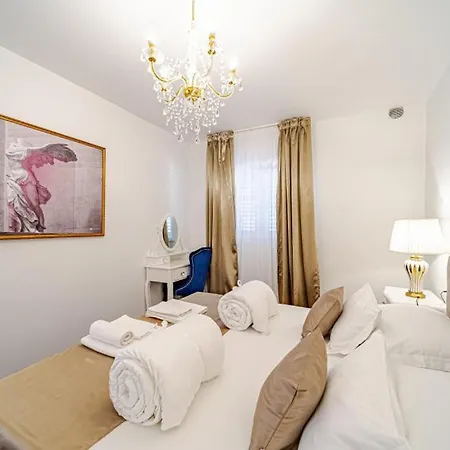 Villa Seafront Mijo By Guide *