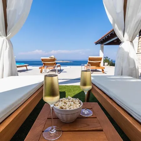 Seafront Mijo By Guide *