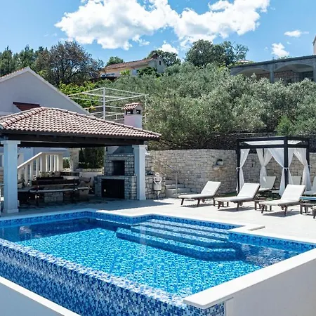 Villa Seafront Mijo By Guide *